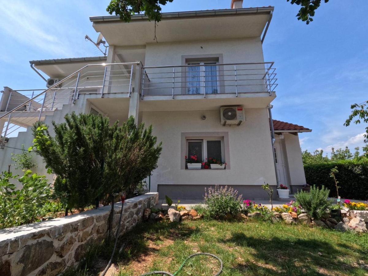 Apartmani Lena Sibenik Ngoại thất bức ảnh