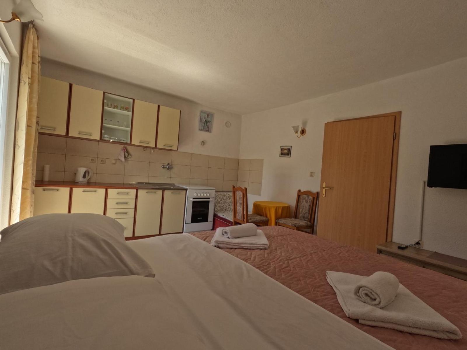 Apartmani Lena Sibenik Ngoại thất bức ảnh