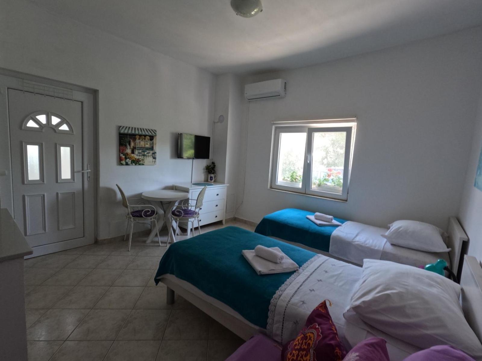 Apartmani Lena Sibenik Ngoại thất bức ảnh