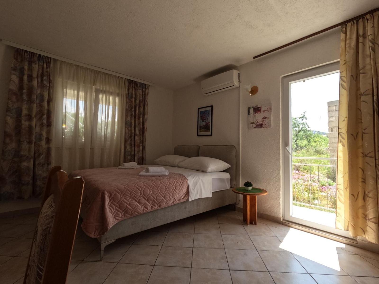 Apartmani Lena Sibenik Ngoại thất bức ảnh