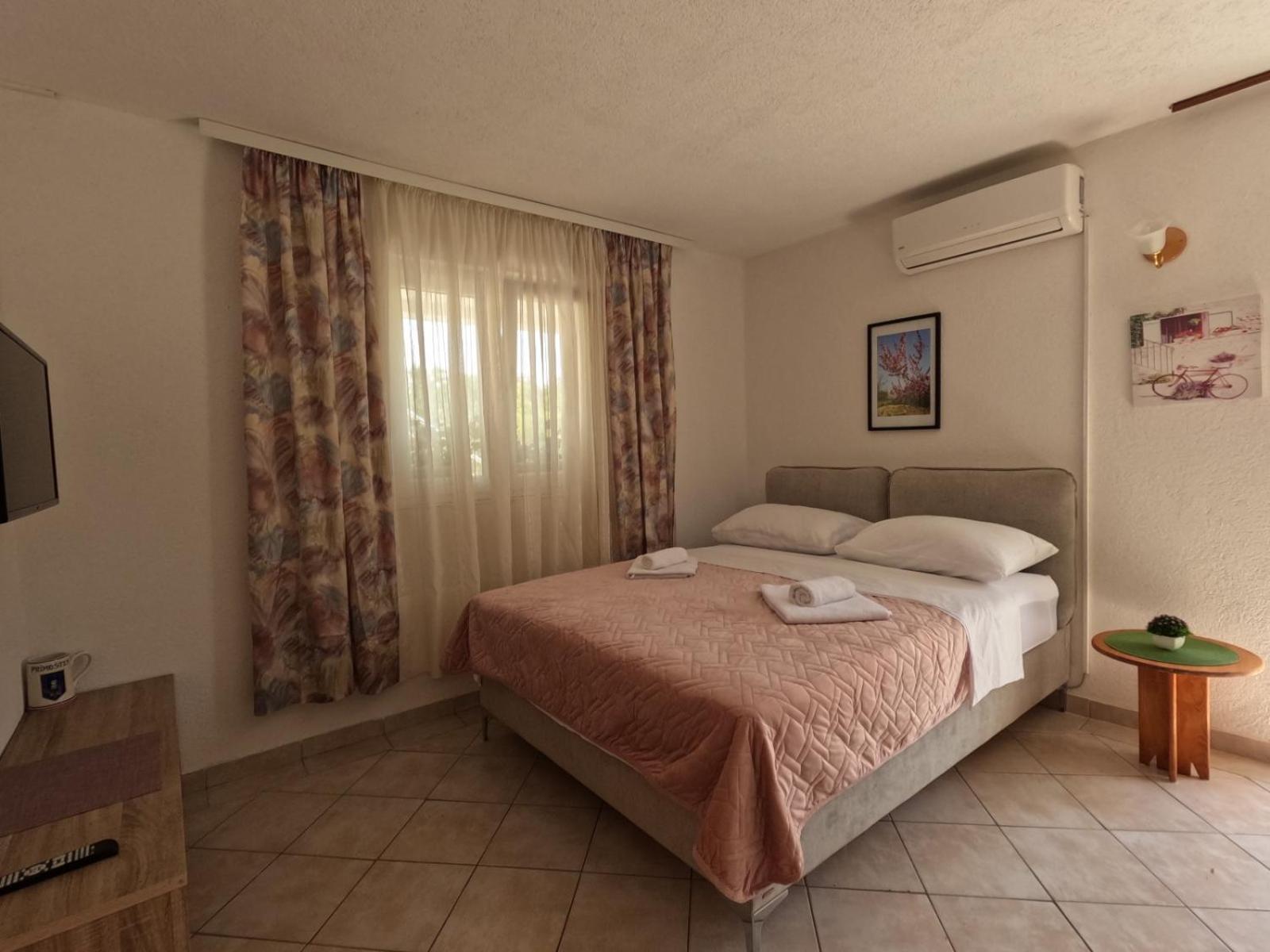 Apartmani Lena Sibenik Ngoại thất bức ảnh