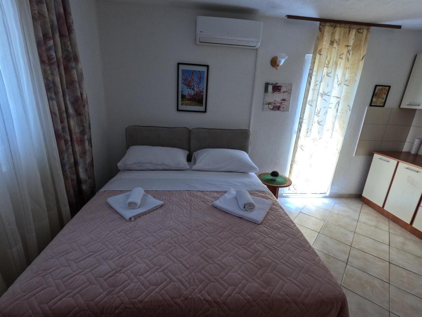 Apartmani Lena Sibenik Ngoại thất bức ảnh