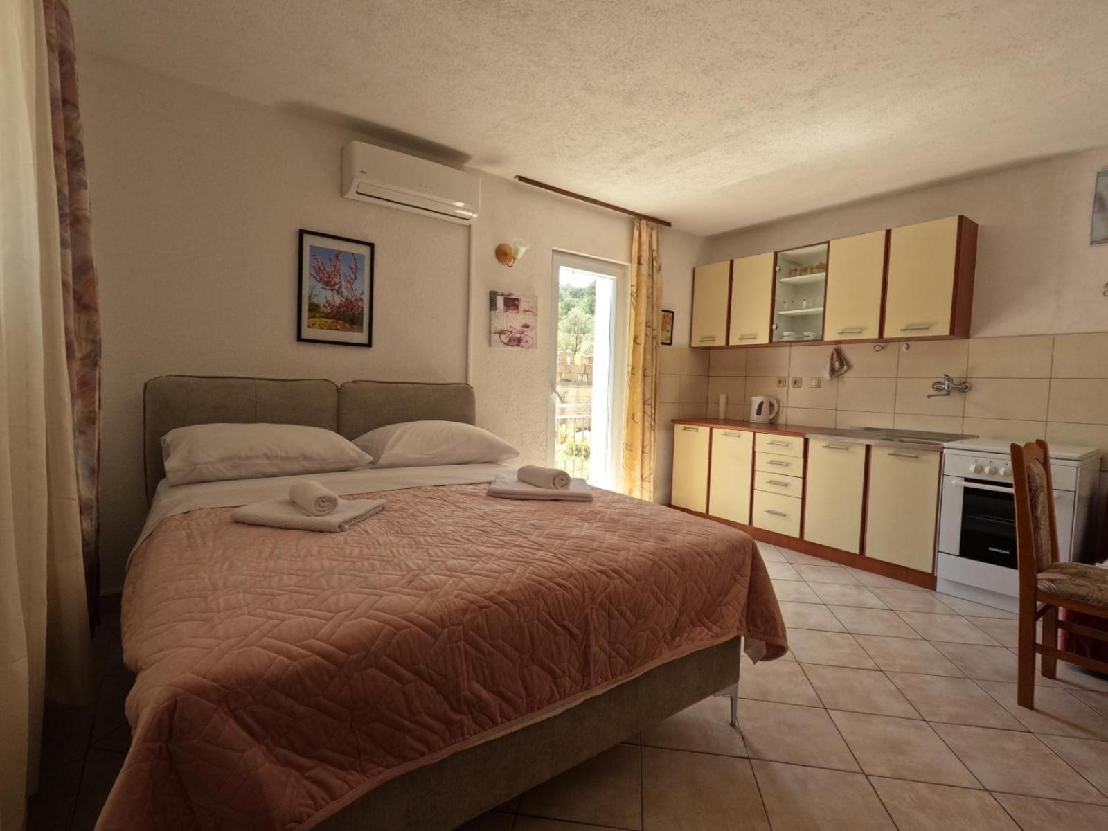 Apartmani Lena Sibenik Ngoại thất bức ảnh